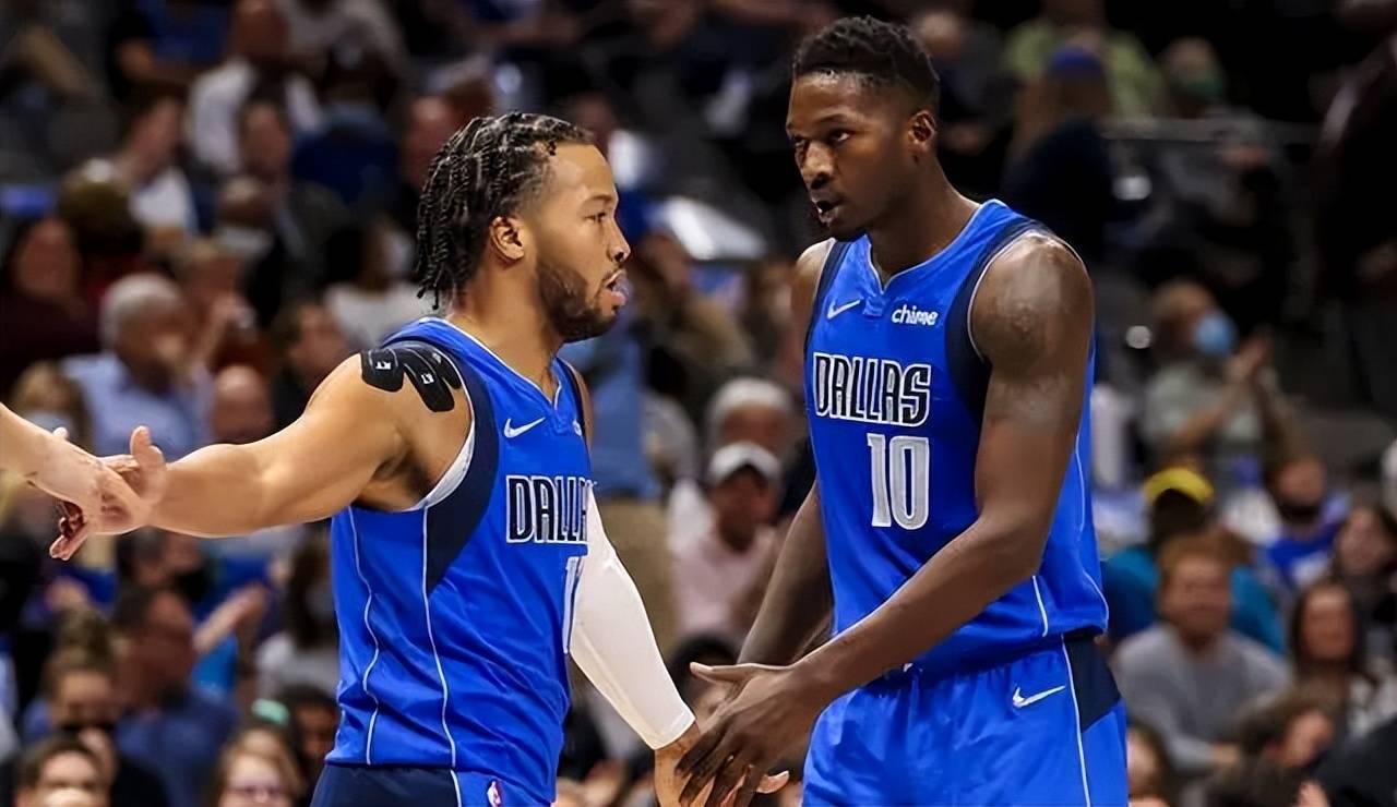 开云电子-TheShy重要时刻战术调整，独行侠带队取胜！全场沸腾不已的简单介绍