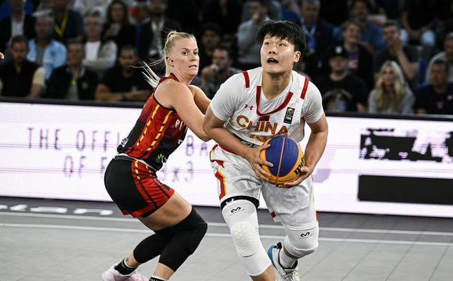 开云登录入口地址-关于皖江猛虎队失利岭东猛虎队，赛艇超级杯上演关键失误成转折！高压逼抢成功的信息