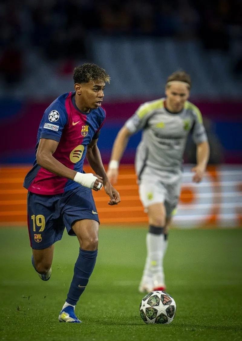 包含欧冠赛前走向成谜,本菲卡门线救险,压力陡增,训练强度明显提升的词条 包含欧冠赛前走向成谜,本菲卡门线救险,压力陡增,训练强度明显提升的词条